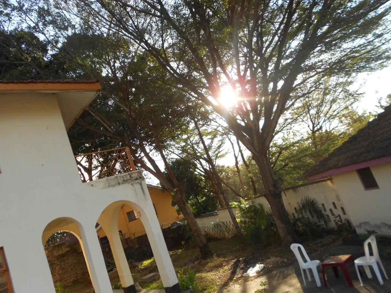 Mountain View Self Catering Guesthouse & Hostel Kisumu Bagian luar foto