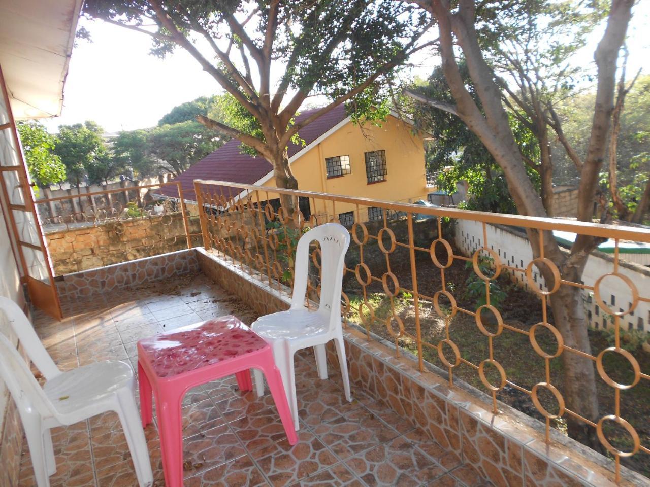 Mountain View Self Catering Guesthouse & Hostel Kisumu Bagian luar foto